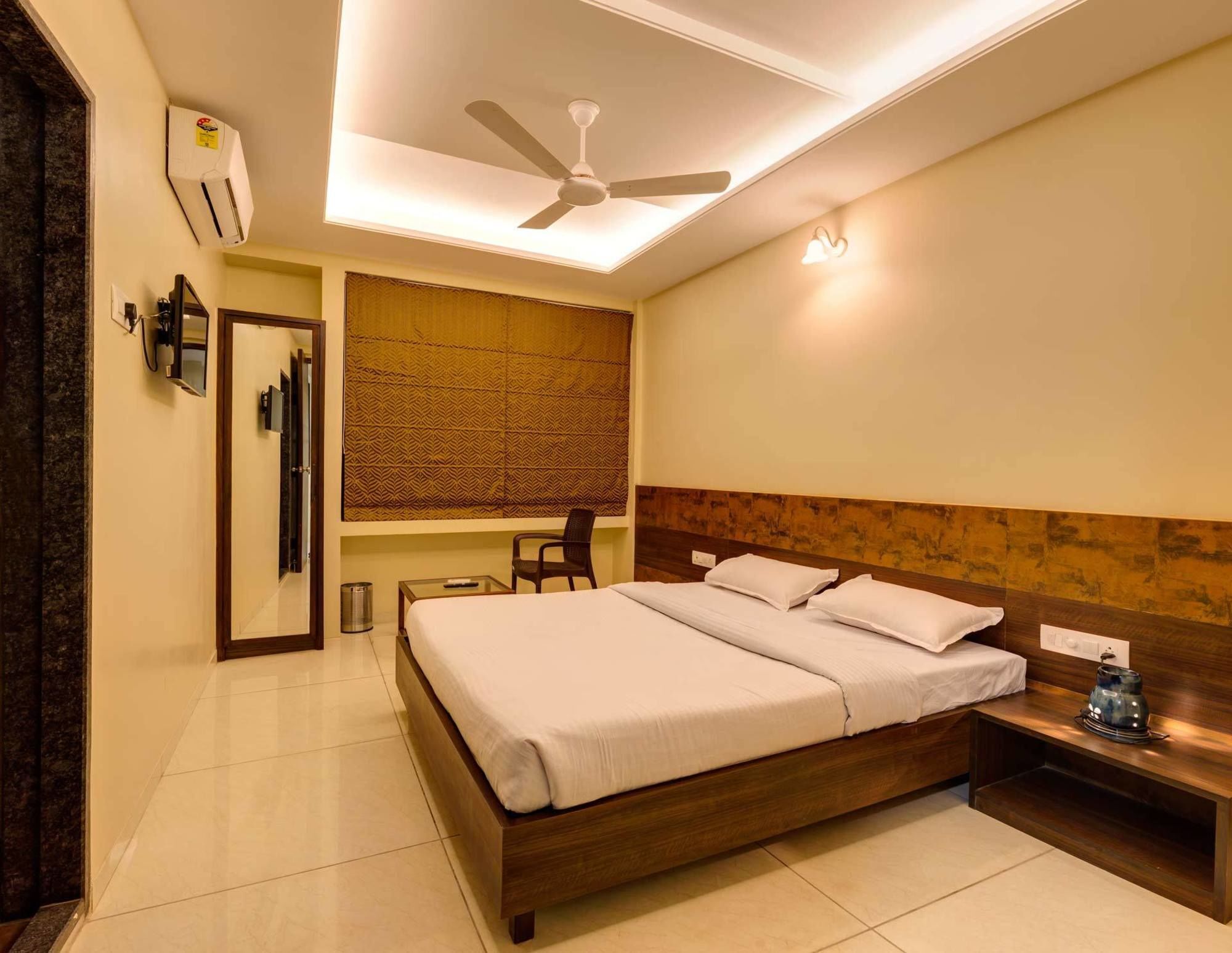 Hotel Darshan Kolhapur Eksteriør billede
